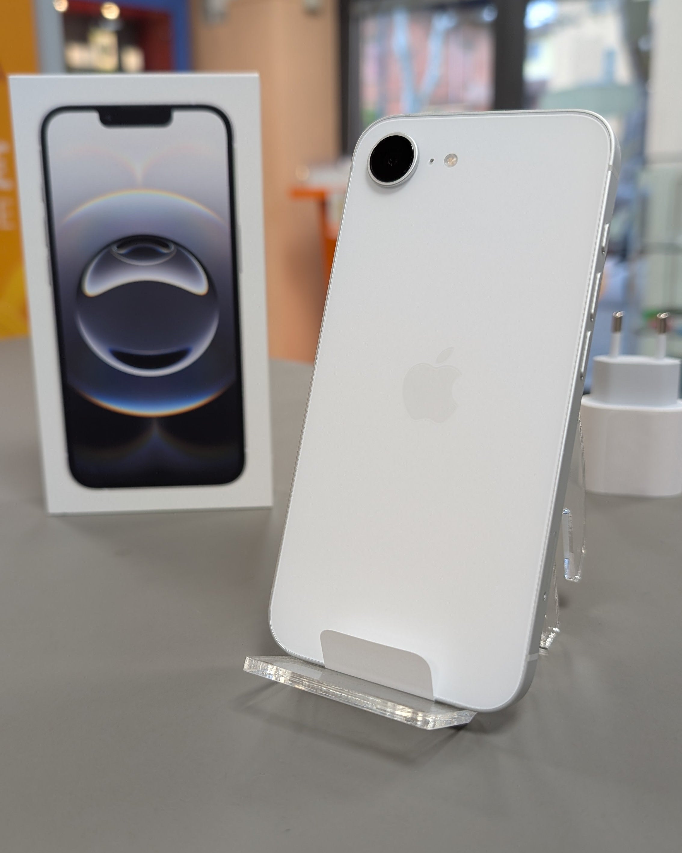 iPhone 16E 128GB