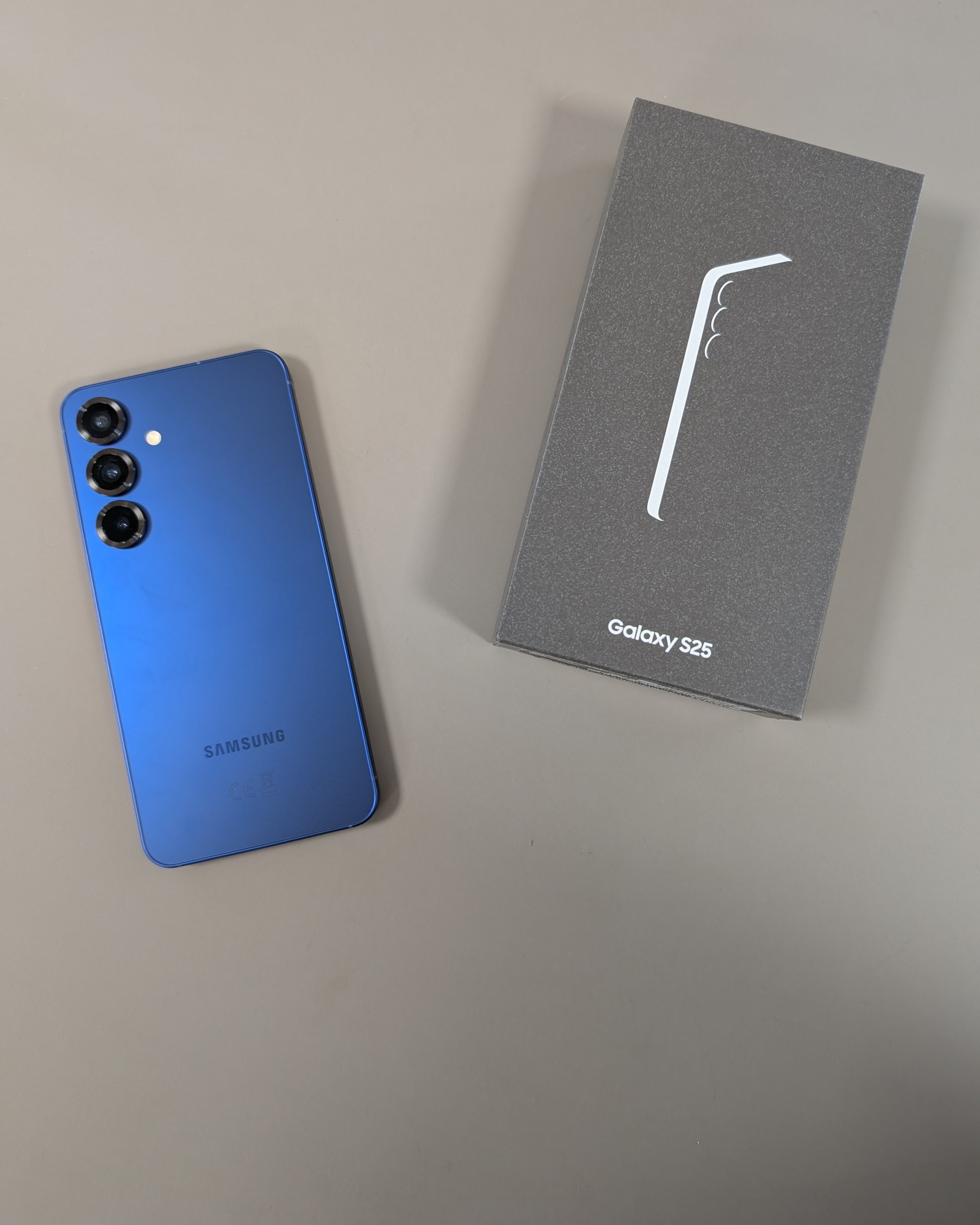 Samsung S25 256GB